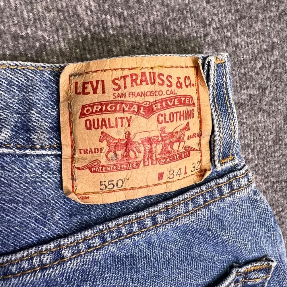 Levis 550 Jeans Mens 32x31 Blue Denim Relaxed Tapered Casual High Rise Retro Y2K